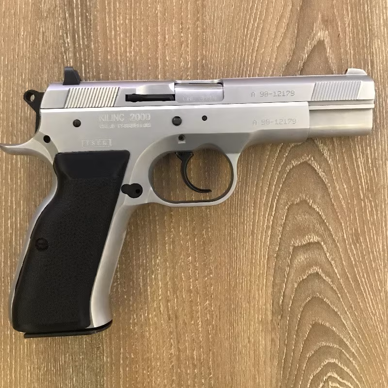 EMNİYET MENSUBUNDAN SARSILMAZ KILINÇ 2000