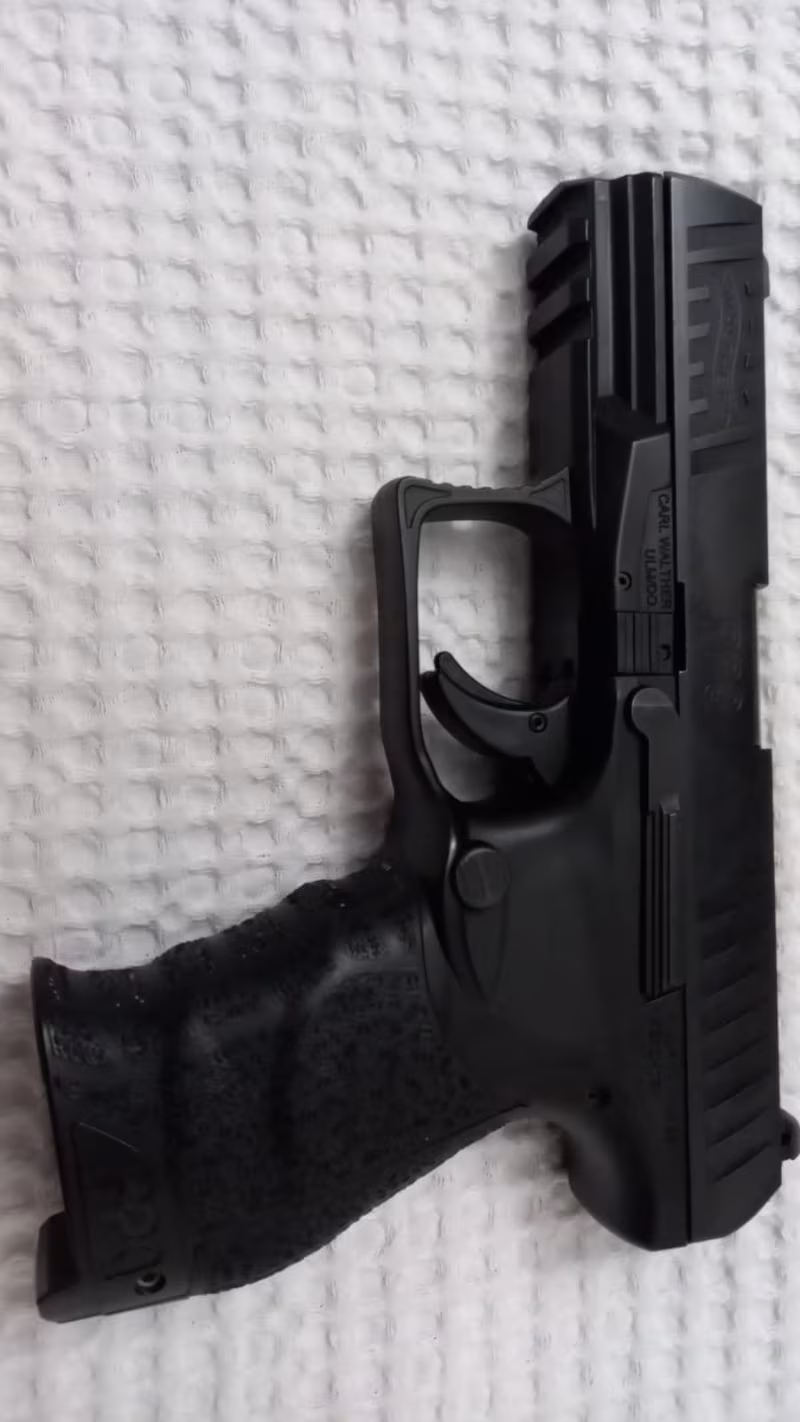 WALTHER PPQ ÇOK AZ VE TEMİZ KULLANILMIŞ 9×19 mm 15 Kapasite