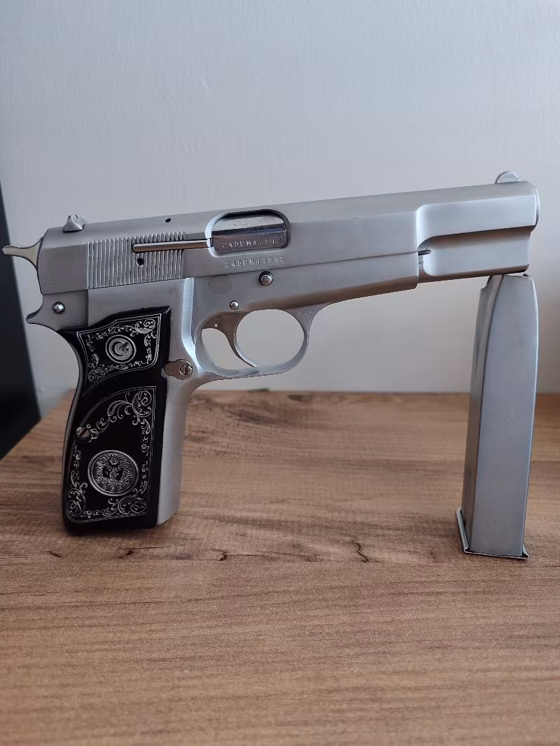 Polisten temiz Browning