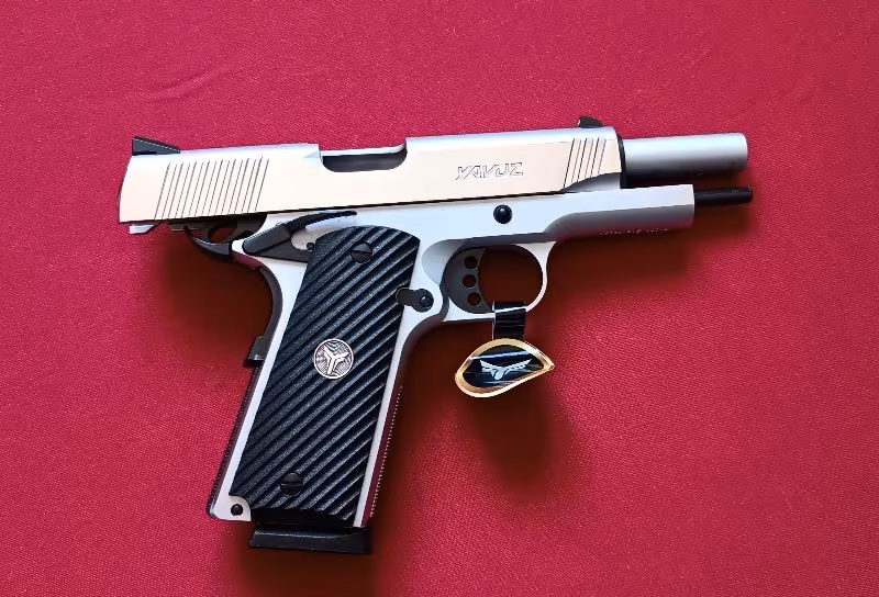 SIFIR KUTUSUNDA,HİÇ KULLANILMAYAN 45 KALİBRE YAVUZ 1911 KLASİK KROM-17.000 TL.