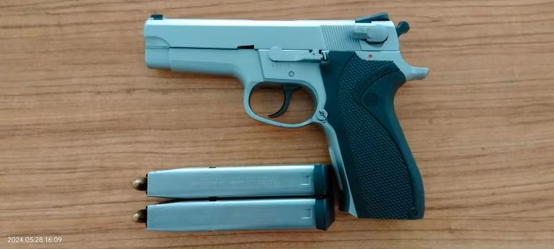 SMITH & WESSON 5906 MOD 5906 3 ŞARJÖRLÜ SİLAH