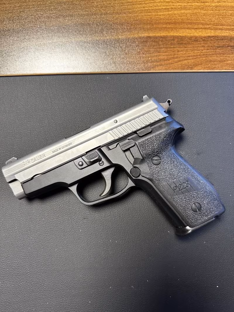 TEMİZ KULLANILMIŞ SIG SAUER P229 TWO TONE GERMANY