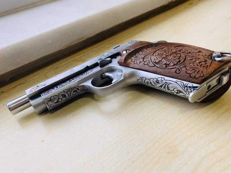 MEMURDAN FRANSIZ ONLUSU KROMLU İŞLEMELİ