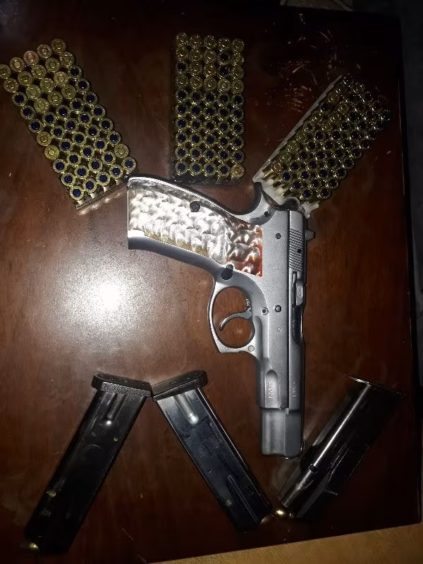 Memurdan satılık cz75b