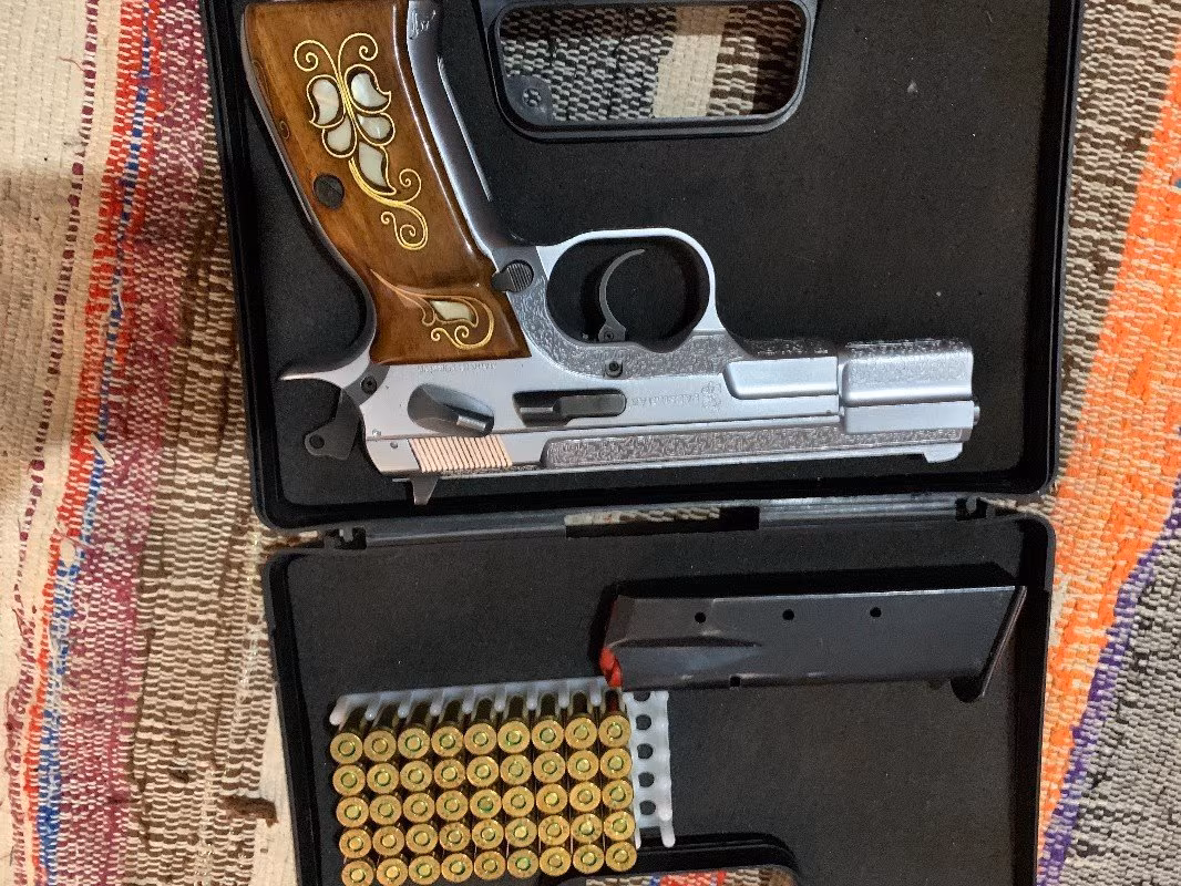 Sarsılmaz kılınç 2000 light gravür