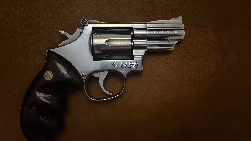 Smith wesson 357 magnum 2.5 inç/Emekli emniyet mensubundan