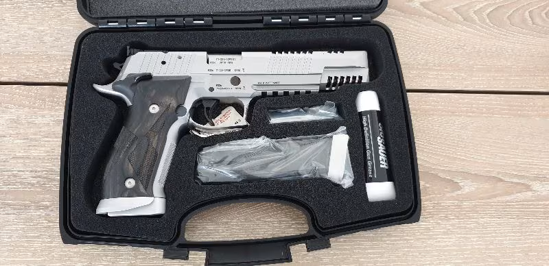 SİG SAUER P-226 X-SIX SKELETON