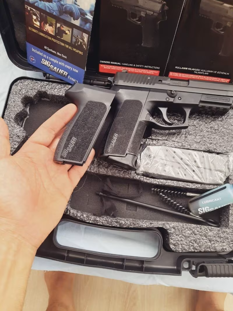 Sig Sauer SP2022 Orjinal Sıfır Ayarında Full kutu