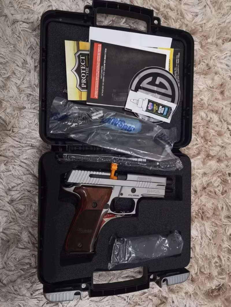 POLİS MEMURUNDAN HİÇ KULLANILMAMIŞ SIFIR KUTUSUNDA SİG SAUER P226 ELİTE STAİNLESS