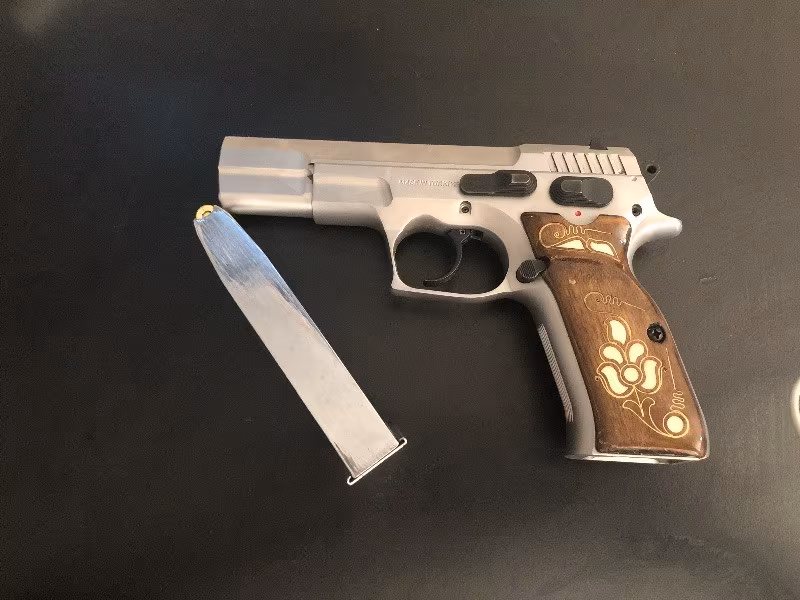 POLİSTEN FABRİKADAN YENİ ÇIKMIŞ SARSILMAZ KILINÇ 2000 MEGA İNOX