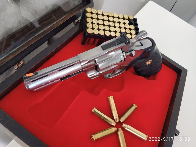 COLT PYTHON 357 MAGNUM