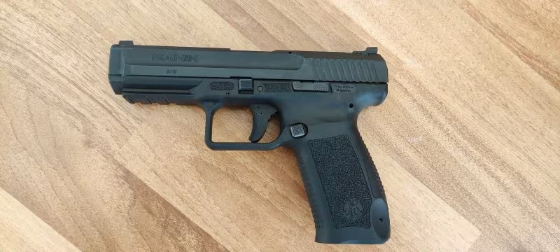 Canik TP9 SF Çok Az kullanılmış.