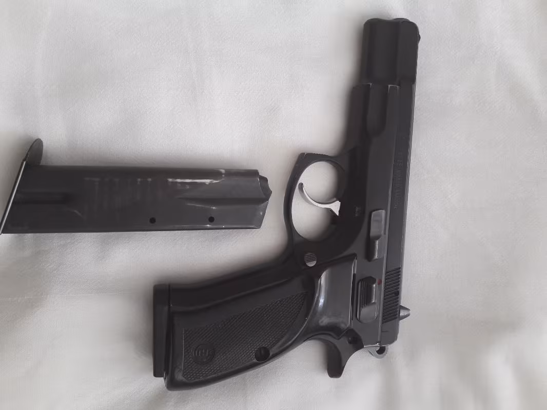 E.polis memurundan orjinal cz 75 b