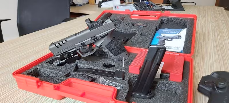 Sıfır kutusunda silah