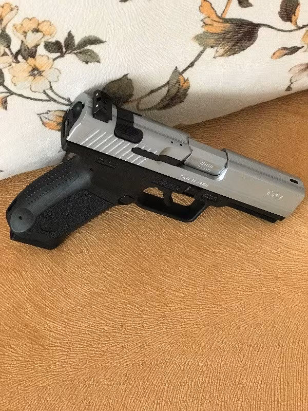 Çok temiz Canik tp9 hayalet silah da modeli