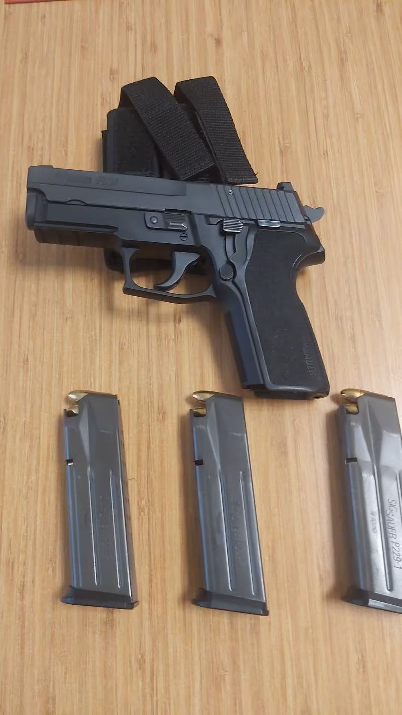 Hakimden Devredilcek..SıgSauer P229