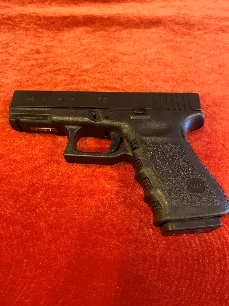 Sahibinden Temiz Glock 19 Gen3 9x19 mm tabanca