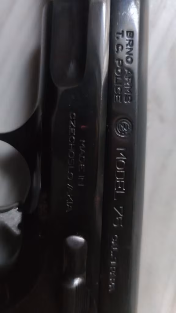 YIPRANMAMIŞ MÜKEMMEL BİR SİLAH