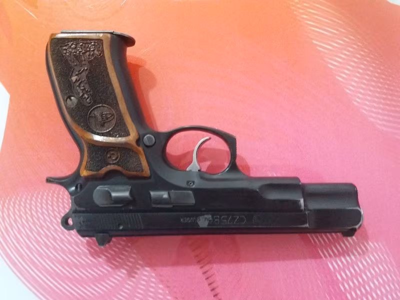 EMEKLİ POLİS'TEN ORİJİNAL TAŞIMA RUHSATLI CZ-75B 0 507 9249682