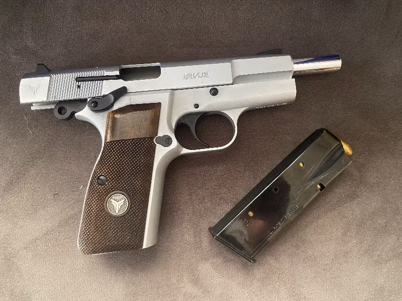 TEK EL ATEŞ EDİLMEDİ