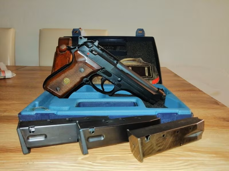 Memurdan Satılık Az Kullanılmış Beretta FS92