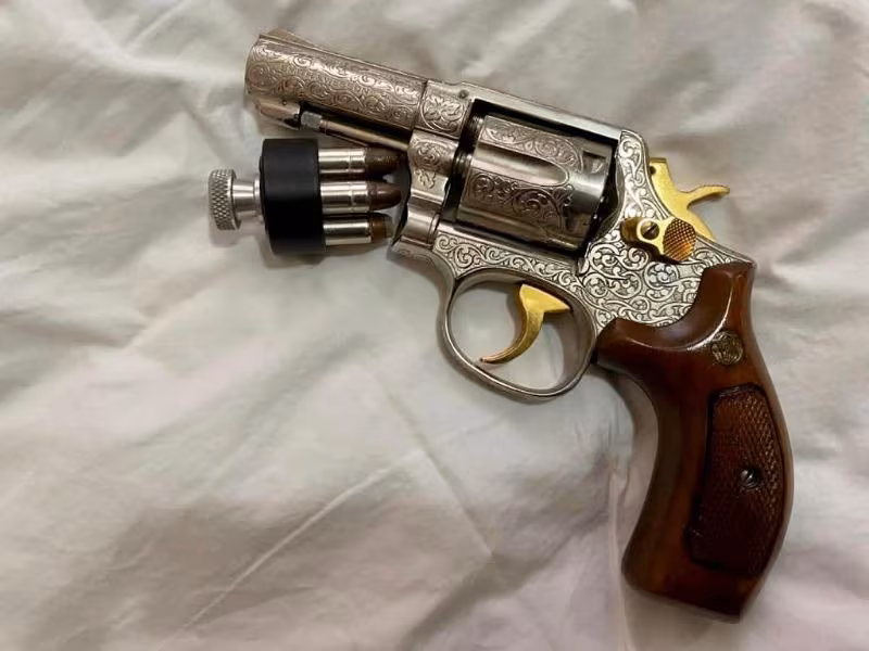 Emekli Emniyet Mensubundan Smith Wesson