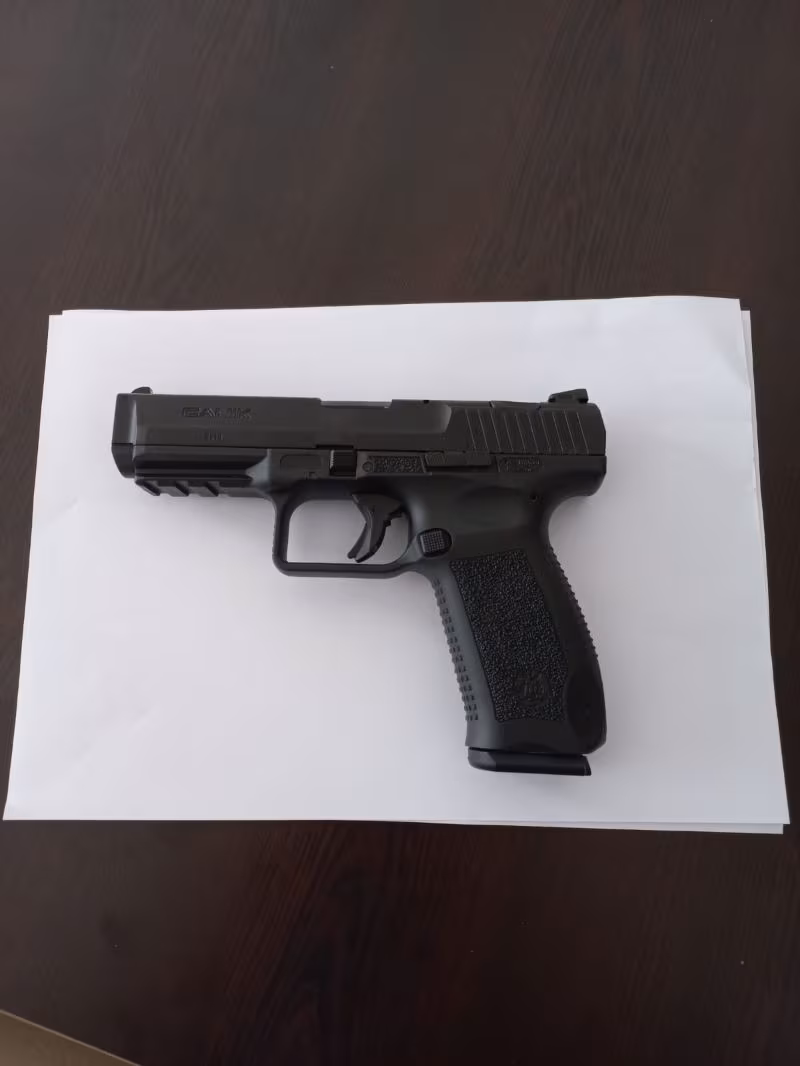 Canik tp 9 sa çok temiz ve az kullanılmış
