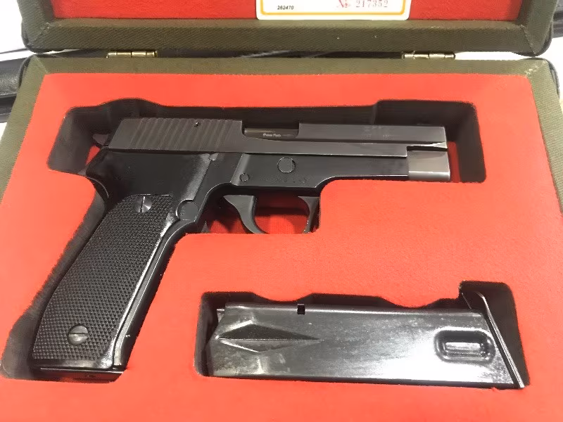 MERAKLISINA SIG SAUER P 226