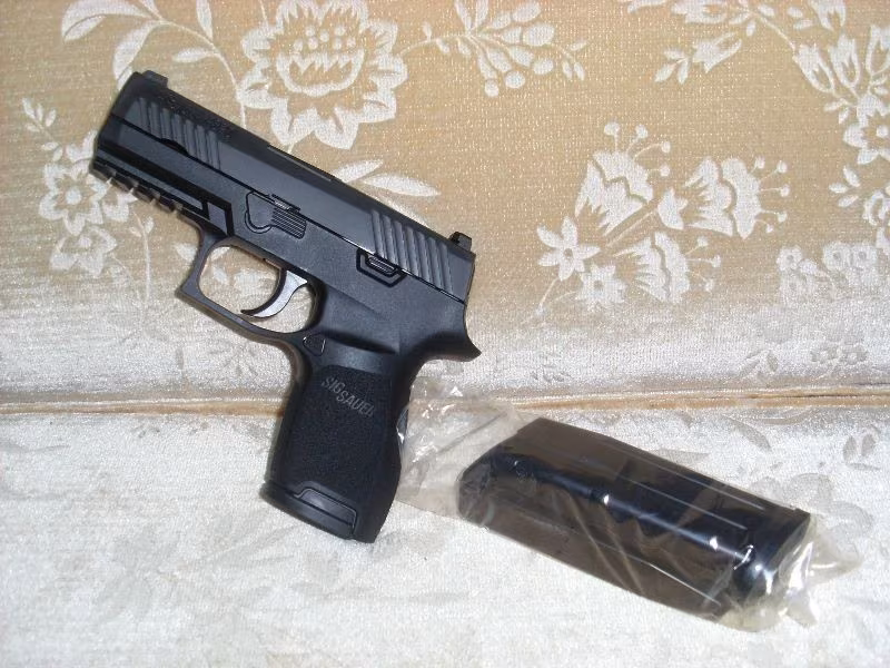 SİG SAURE P320 HİÇ ATIŞ YAPILMADI SIFIR KUTUSUNDA