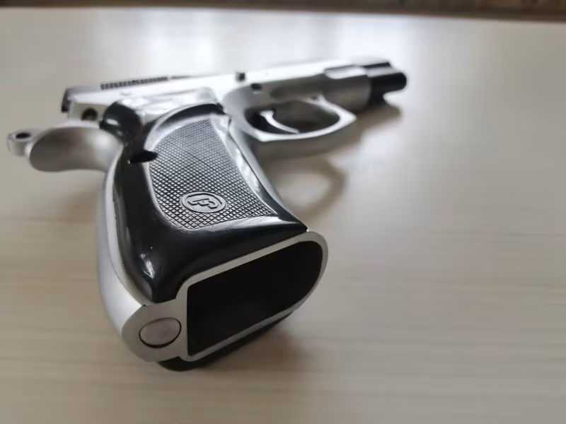 Memurdan temiz cz-75b 150 atış yapıldı sadece
