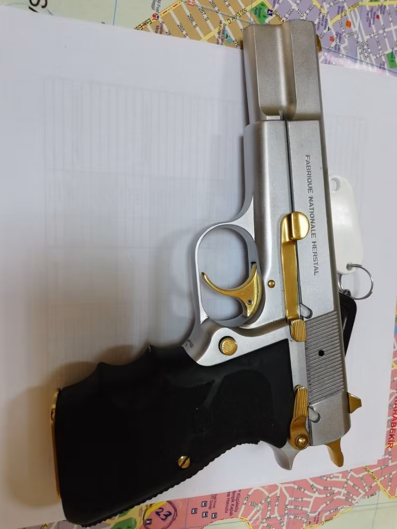 BALIKLI SİNEKLİ MEMUR DAN