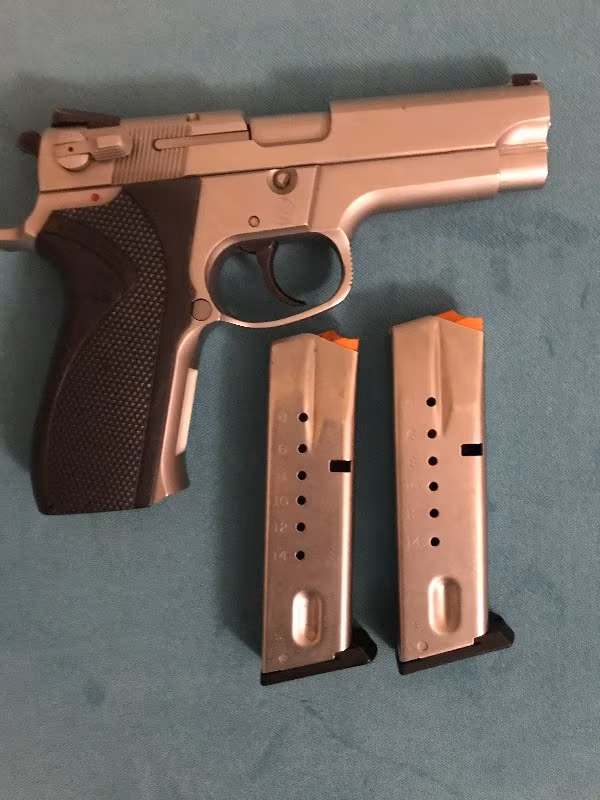 Çok temiz Smith Wesson