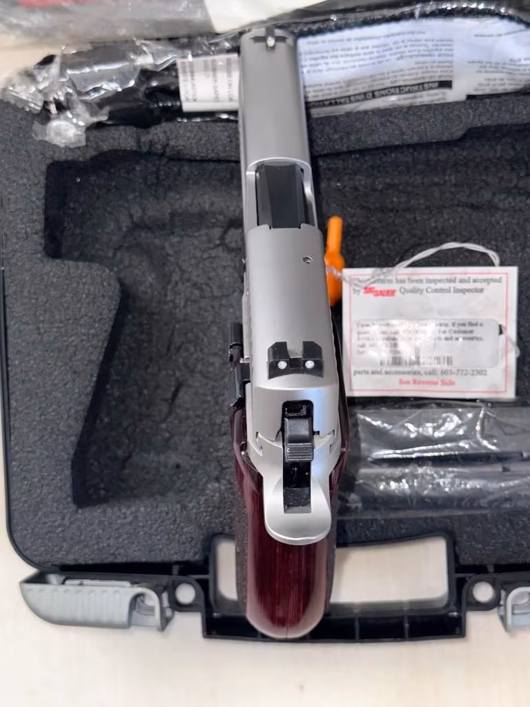 SIFIR SİGSUAR P 226 ELİTE SATANLES 3 ŞARJÖR İLK ALINDIĞI GİBİ DURUYOR AMERİKAN