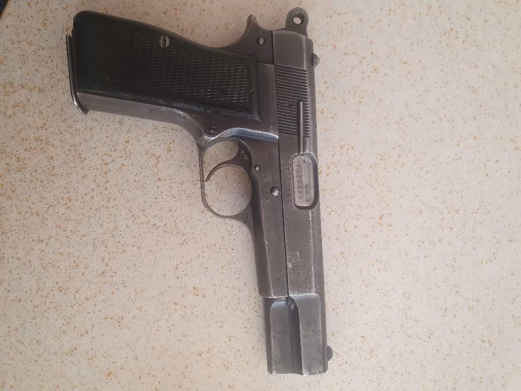 Askeri personelden Browning