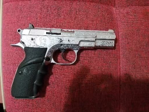 Özel üretim sarsılmaz kılınç 2000 Ata gravürlü