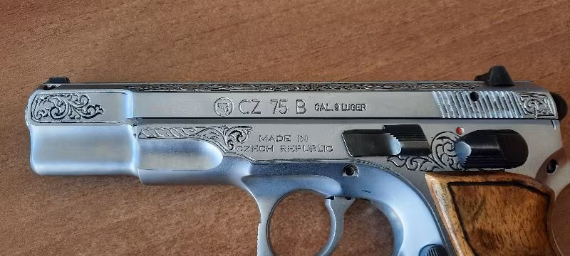 KAMU GÖREVLİSİNDEN CZ 75 B