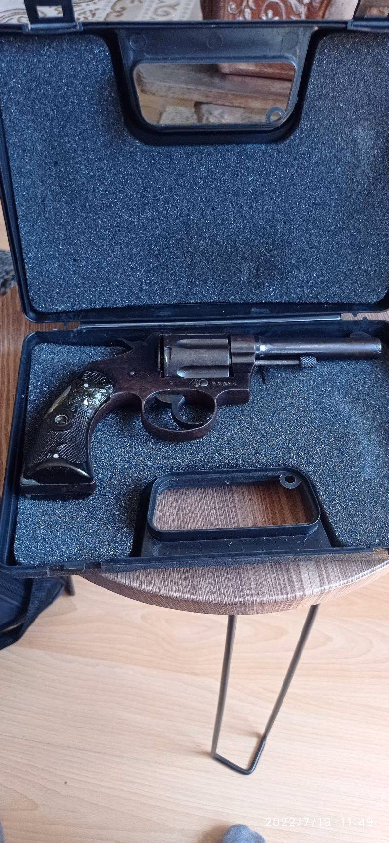 Antika  Colt 7.62 tabanca