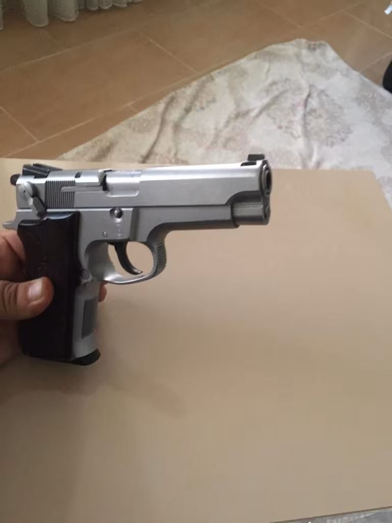 Smith Wesson 5906 Efsane