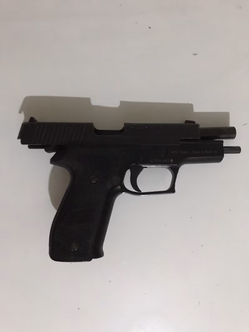 SIG SAUER P226 ALMAN