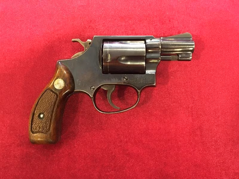 SAHİBİNDEN TEMİZ 38 MM LİK SMİTH&WESSON