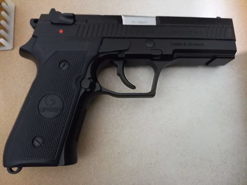 Satılık ruhsatlı silah ım hiç kullanılmamış