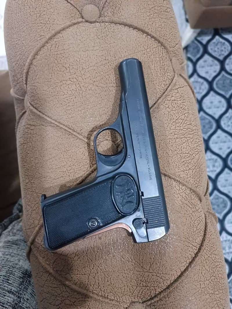 Kamu memurundan Orjinal Kısa Browning 1910