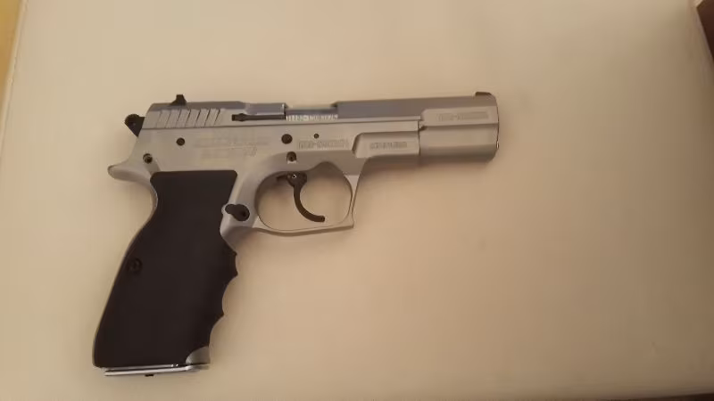 doktordan satılık sarsılmaz mega 2000 9mm 15 +1