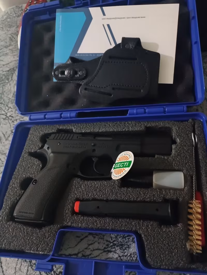 Memurdan sıfır kutusunda eksiksiz sarsılmaz mega kılınç 2000 light siyah