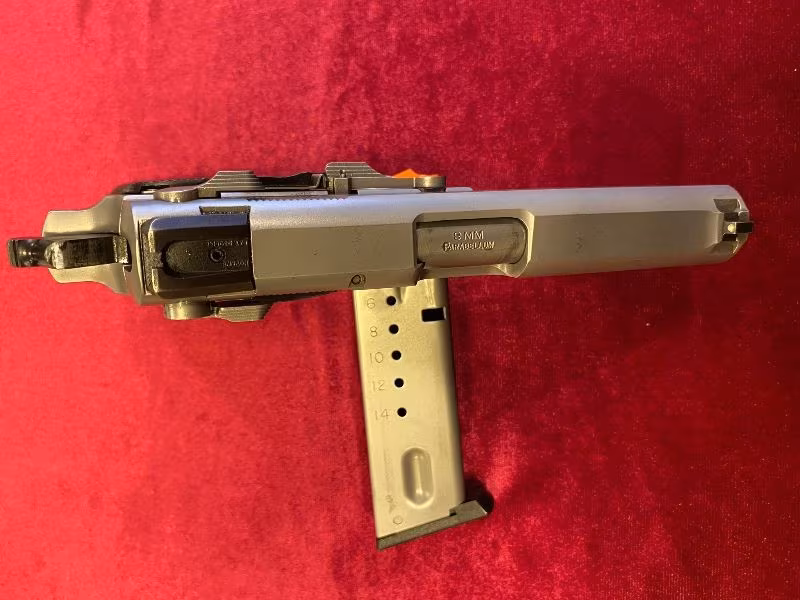 Sahibinden Temiz Smith&Wesson 5906 9x19 mm Tabanca