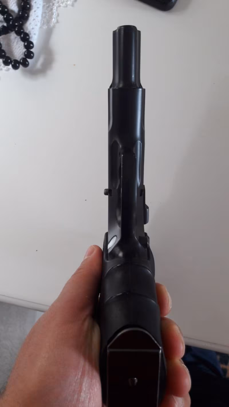 Sıfır ayarında ORİJİNAL CZ 75 B 15+1 9mm 96 model RUHSATLI SİLAH