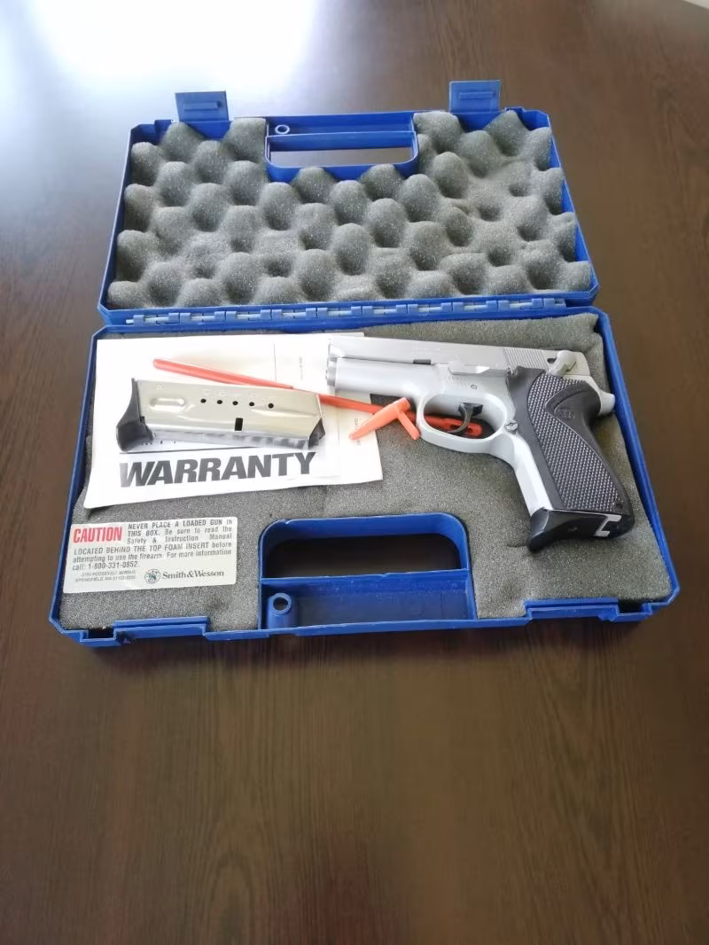 SİLAH Smith&Wesson 69064000