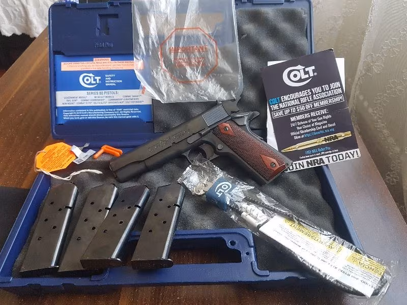 COLT 1911 GOVERNMENT ORJİNAL 1 YILLIK SIFIR AYARINDA 20 aralik pazartesi gunune ozel indirim....ilk gelen alir