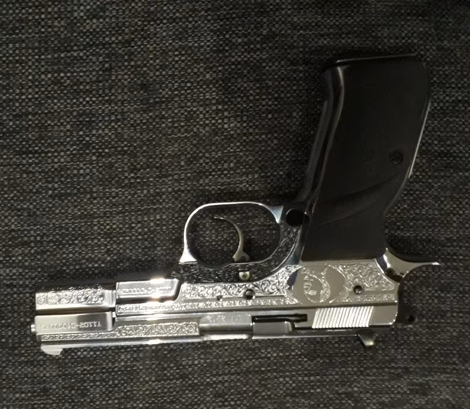 Özel Kaplamalı Ata Gravürlü Kılıç 2000