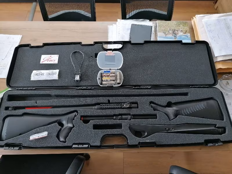 Sıfır Benelli Vinci Tactical 47 cm + Yedek dipçik ve şarjör tüpü